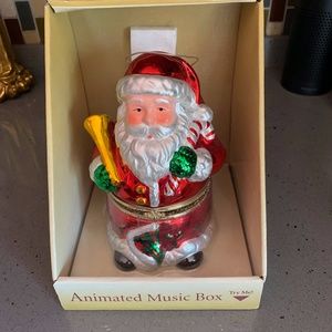 2006 New in box Mr. Christmas Santa music box